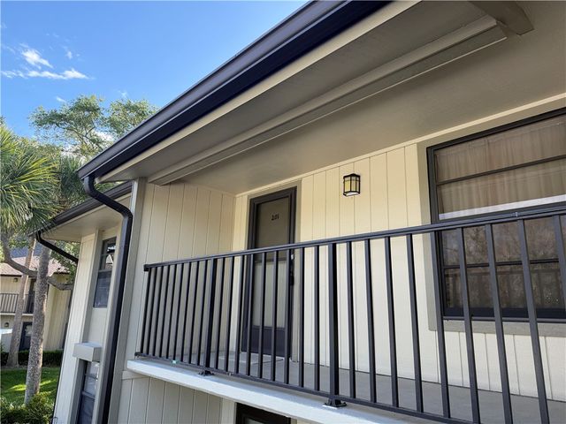 31 Plantation Drive 201, Vero Beach, FL 32966