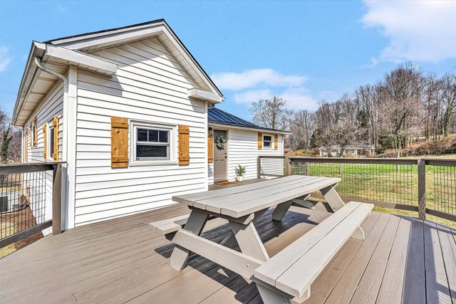 99 KASEY FARM LN, Ferrum, VA 24088