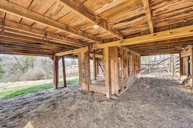 99 KASEY FARM LN, Ferrum, VA 24088