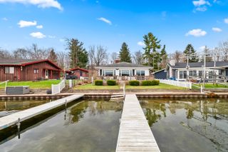 2038 Ash Te Wette Beach Drive, Cambria Twp, MI 49242