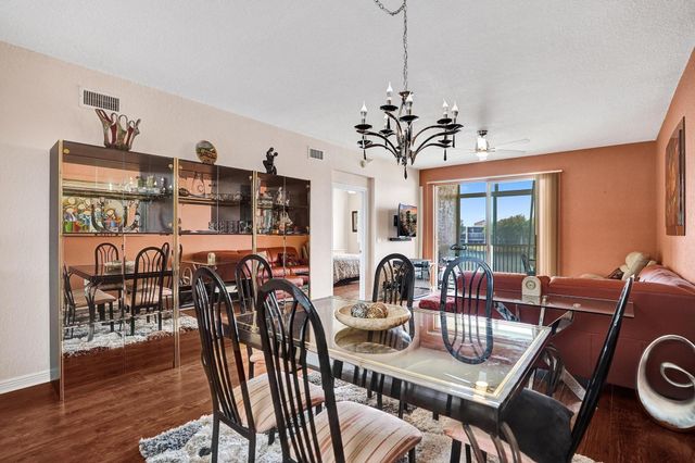 7635 Southampton Terrace 214, Tamarac, FL 33321