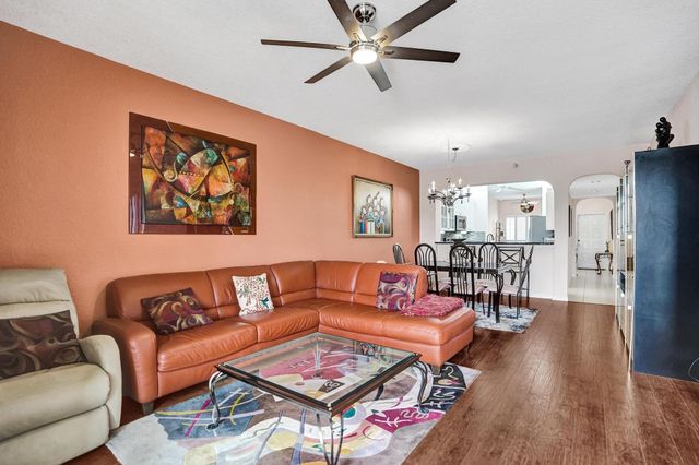 7635 Southampton Terrace 214, Tamarac, FL 33321