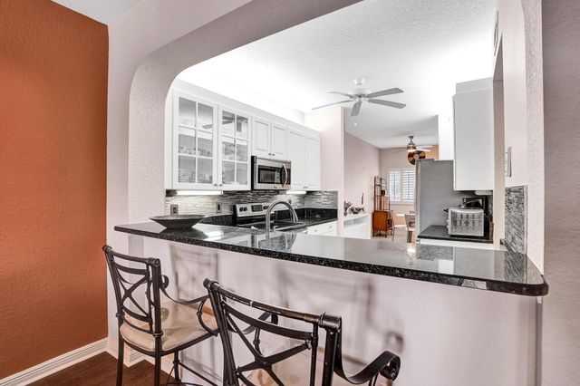 7635 Southampton Terrace 214, Tamarac, FL 33321