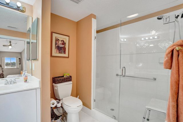 7635 Southampton Terrace 214, Tamarac, FL 33321