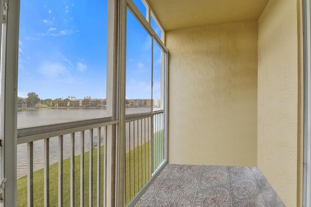 7635 Southampton Terrace 214, Tamarac, FL 33321