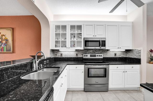 7635 Southampton Terrace 214, Tamarac, FL 33321