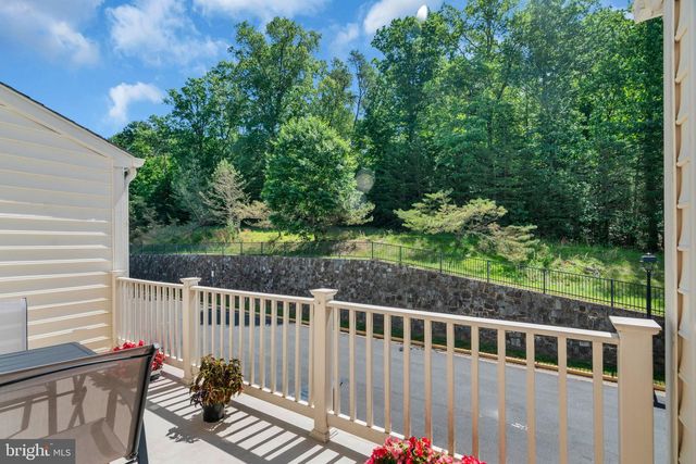 9816 PICKENS PL, Manassas Park, VA 20111