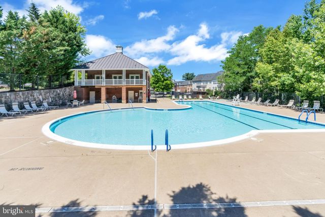 9816 PICKENS PL, Manassas Park, VA 20111