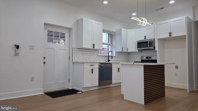 7552 FORREST AVE, Philadelphia, PA 19150