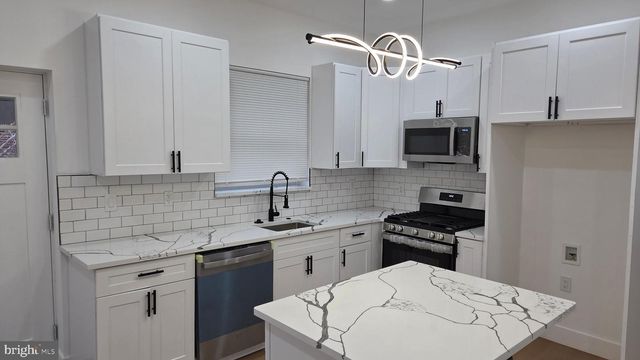 7552 FORREST AVE, Philadelphia, PA 19150