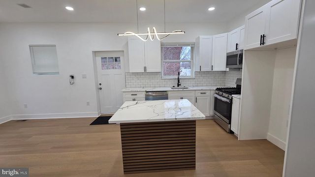 7552 FORREST AVE, Philadelphia, PA 19150