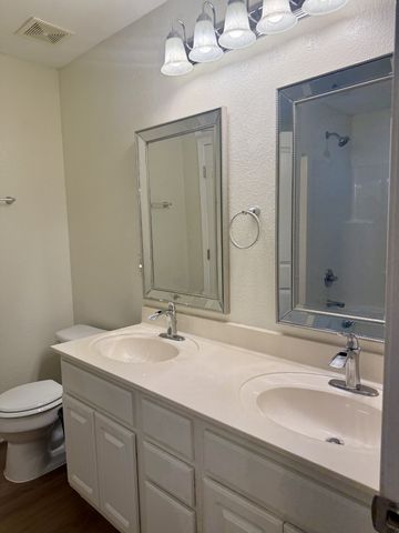 504 Hunter Court, White Bluff, TN 37187