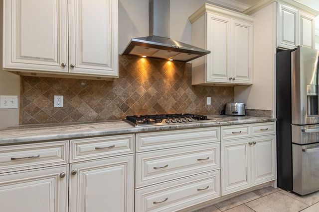 4817 GRAYSEN GORGE RD, Lakeland, TN 38002