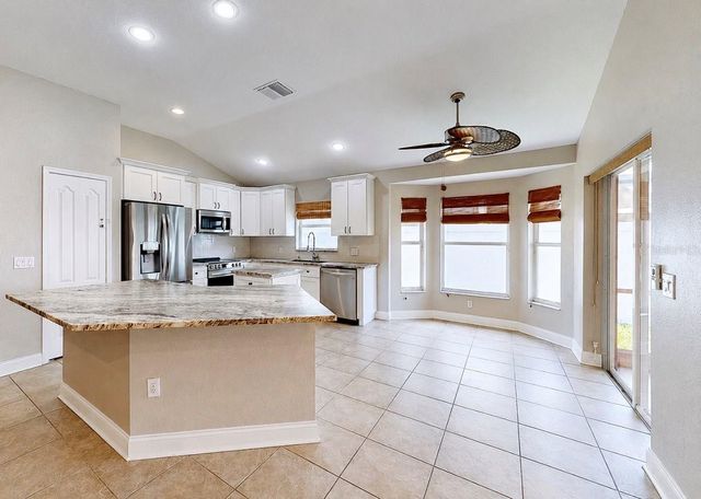 1836 RAVEN GLEN DRIVE, Ruskin, FL 33570