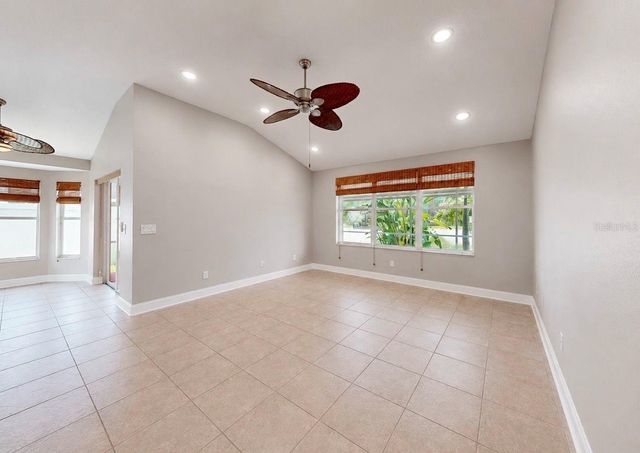 1836 RAVEN GLEN DRIVE, Ruskin, FL 33570