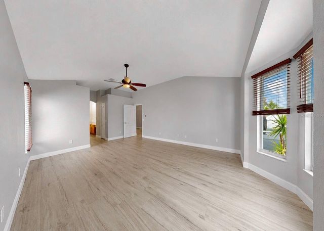 1836 RAVEN GLEN DRIVE, Ruskin, FL 33570