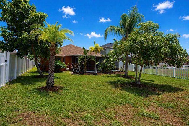 1836 RAVEN GLEN DRIVE, Ruskin, FL 33570