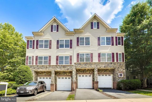 16815 NUTTAL OAK PL, Woodbridge, VA 22191