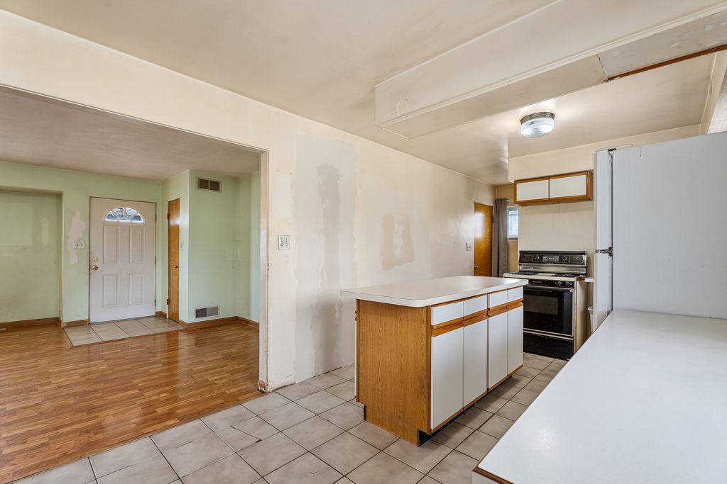 2277 S Briggs Street, Lockport, IL 60441 — photo 4