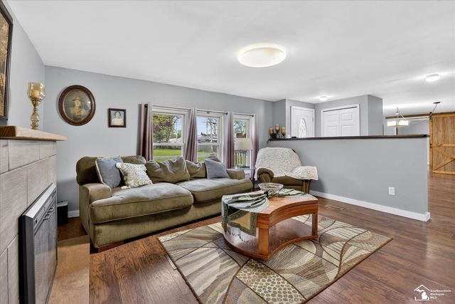 7077 Taylor Avenue, Temperance, MI 48182