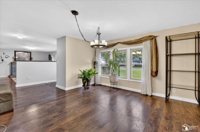 7077 Taylor Avenue, Temperance, MI 48182