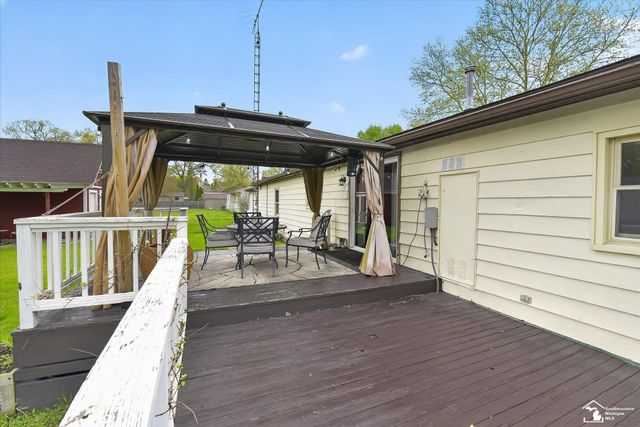 7077 Taylor Avenue, Temperance, MI 48182