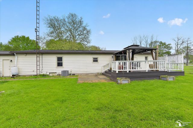 7077 Taylor Avenue, Temperance, MI 48182