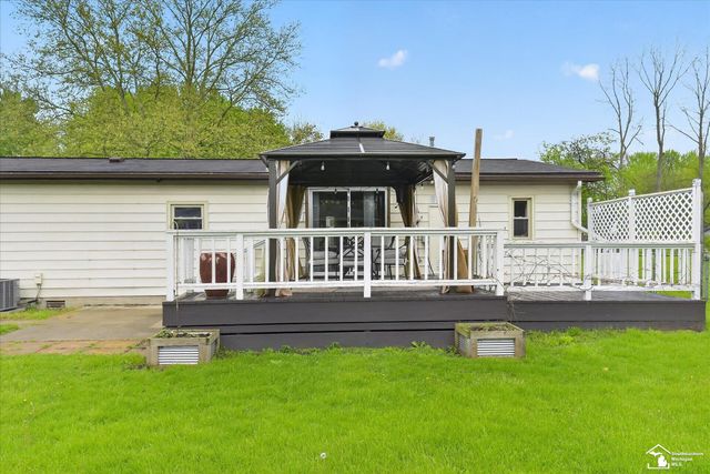 7077 Taylor Avenue, Temperance, MI 48182