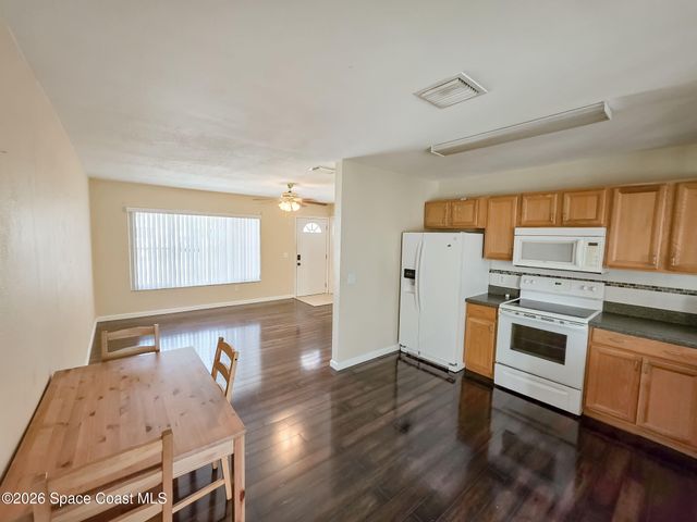 443 Tewksbury Lane NE, Palm Bay, FL 32907