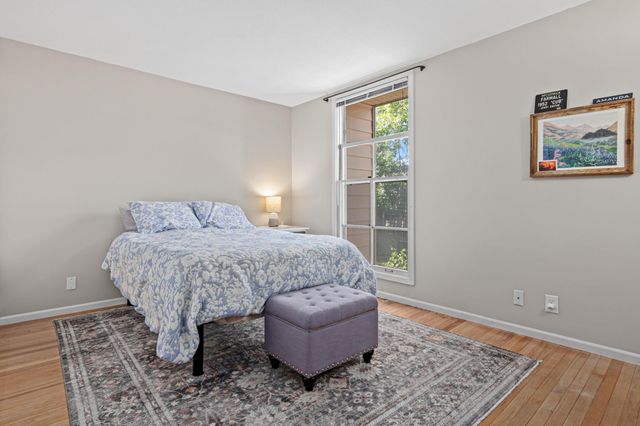 6487 Barrie Road, Edina, MN 55435