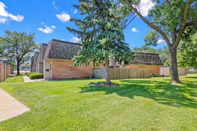 6487 Barrie Road, Edina, MN 55435