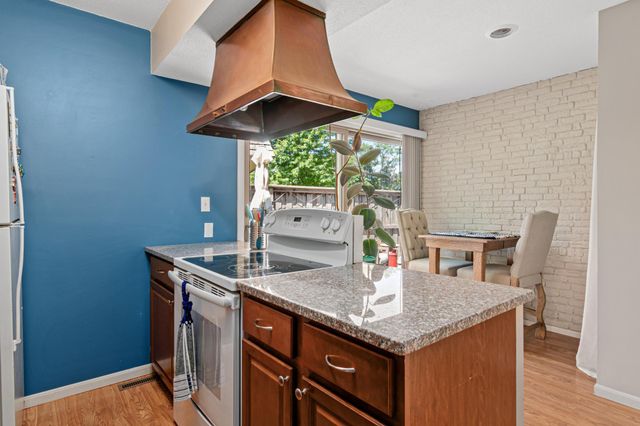 6487 Barrie Road, Edina, MN 55435