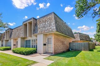 6487 Barrie Road, Edina, MN 55435