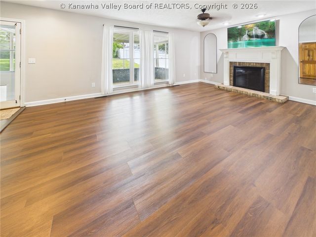 104 Candlewyck Drive, Hurricane, WV 25526