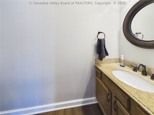 104 Candlewyck Drive, Hurricane, WV 25526