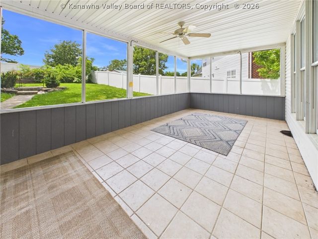 104 Candlewyck Drive, Hurricane, WV 25526
