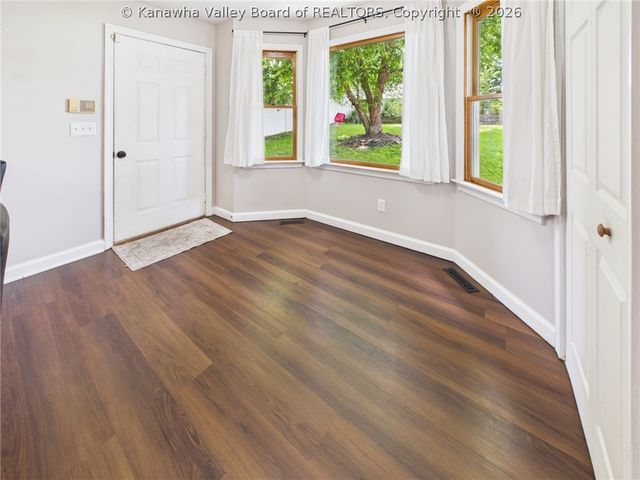 104 Candlewyck Drive, Hurricane, WV 25526