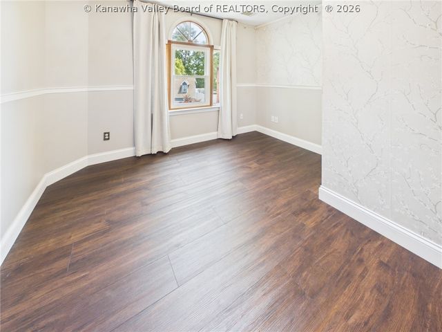 104 Candlewyck Drive, Hurricane, WV 25526