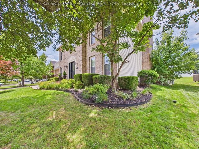 104 Candlewyck Drive, Hurricane, WV 25526