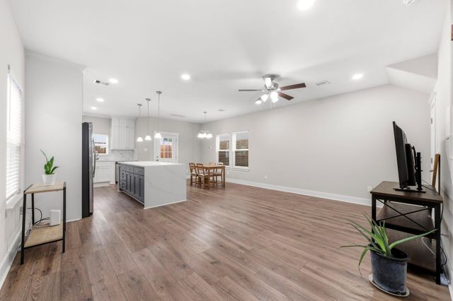 5619 Bacher Street, Houston, TX 77028