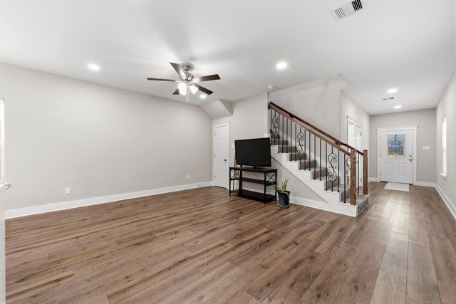 5619 Bacher Street, Houston, TX 77028