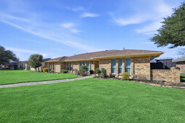 2305 Claridge Circle, Plano, TX 75075