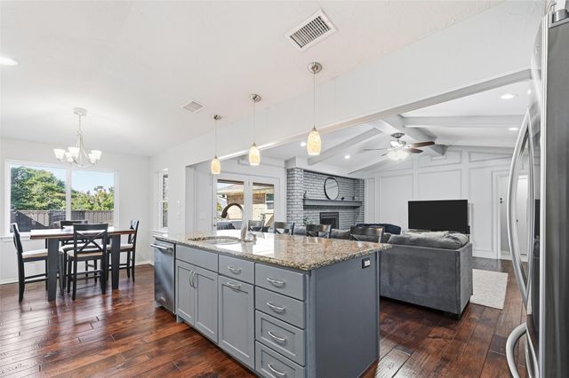 2305 Claridge Circle, Plano, TX 75075