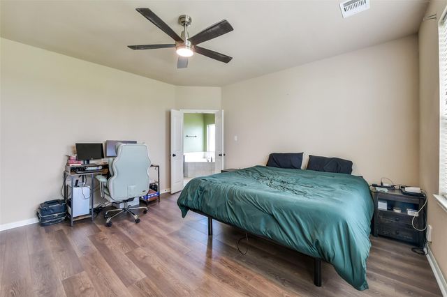 7829 N Humble Camp Road, Texas City, TX 77539