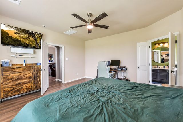 7829 N Humble Camp Road, Texas City, TX 77539