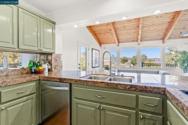 18832 Cindy Way, Castro Valley, CA 94546