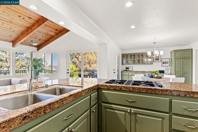 18832 Cindy Way, Castro Valley, CA 94546