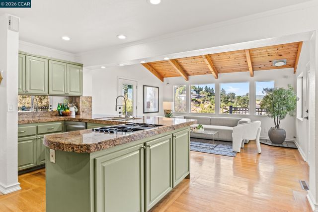 18832 Cindy Way, Castro Valley, CA 94546