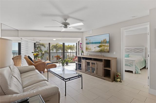5608 GULF DRIVE 114, Holmes Beach, FL 34217