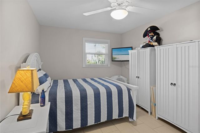 5608 GULF DRIVE 114, Holmes Beach, FL 34217